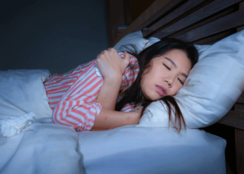 WHY YOU SHOULD KEEP YOUR BEDROOM COLD￼