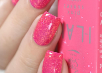 Get The Scoop On Short Acrylic Nails